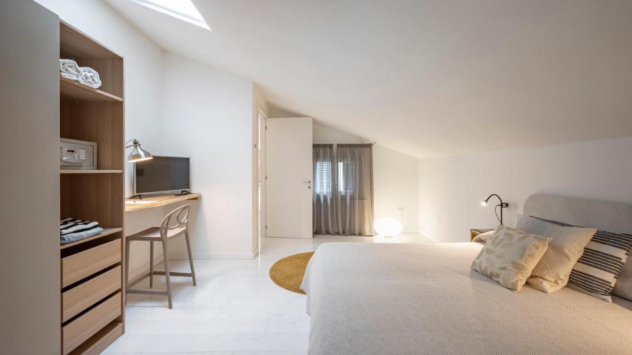 Suite Vista Mare Сан Винченцо Екстериор снимка